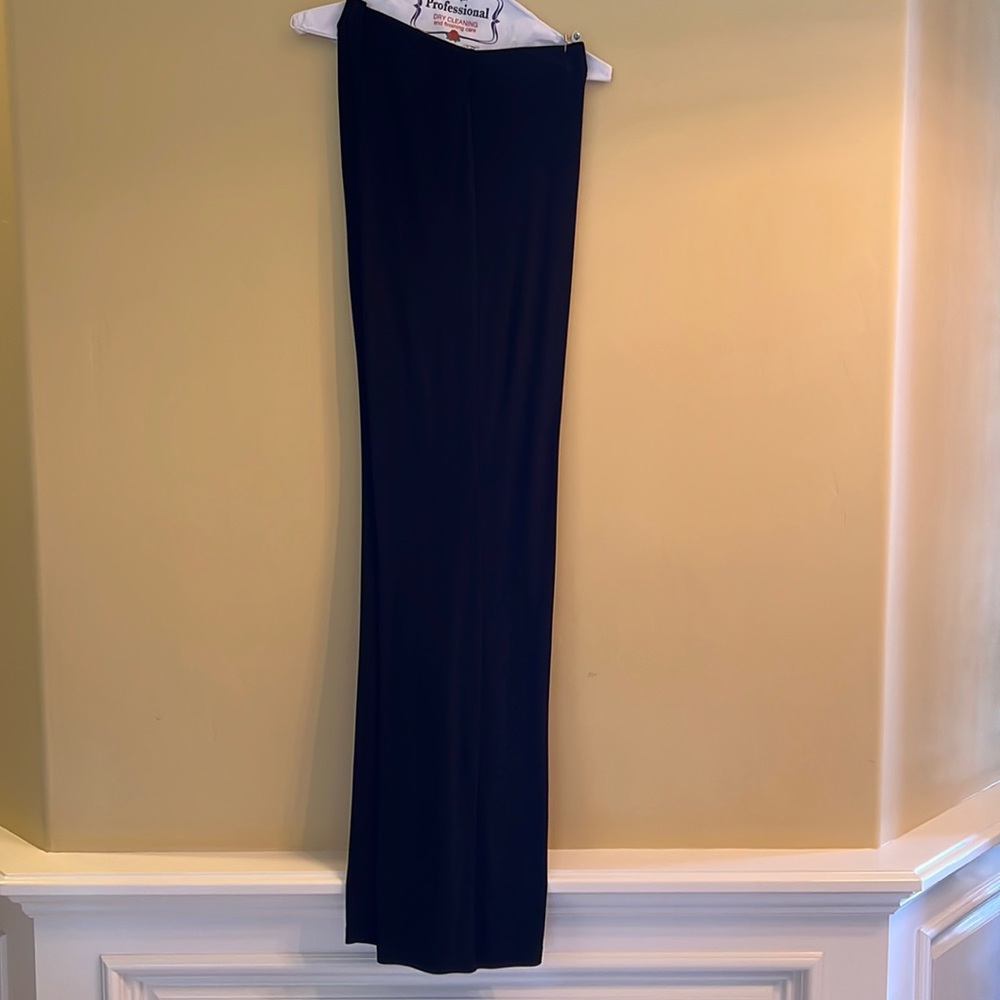 Beautiful slimming black CAbi slacks